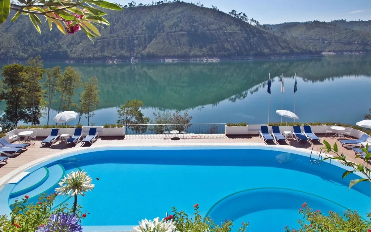 Lago Azul - Praia Fluvial da Castanheira - Praias fluviais em Ferreira do Zêzere